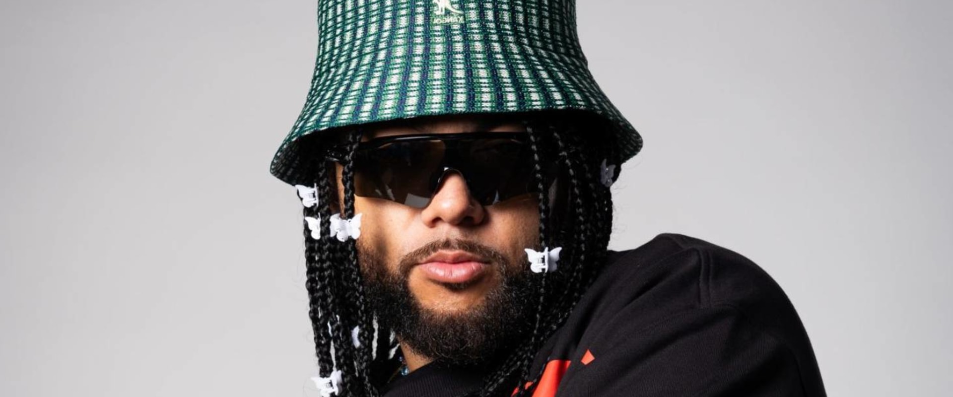 A Deep Dive into Sneaker Culture: From Hip Hop to Fashion
